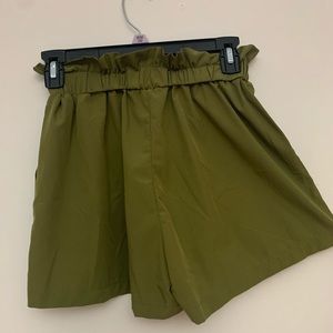 High waisted scrunched shorts